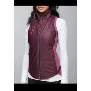 Lululemon Rebel Runner Vest Petal Camo Embossed Bordeaux Drama Size 8 Preloved